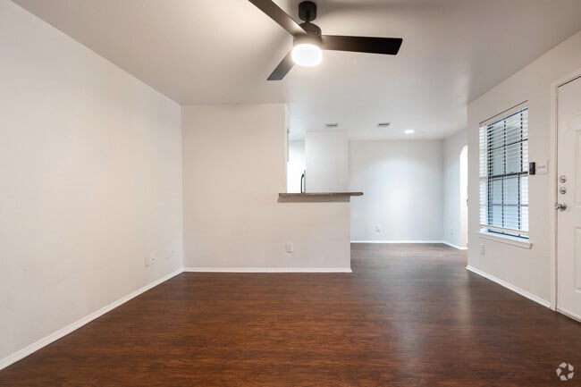 1HAB, 1BA _ 675SF