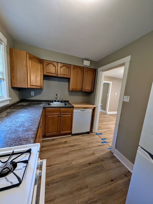 Photo - 1666 Crafton Blvd Unit 2