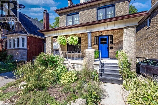 Photo - 46 Tisdale St S