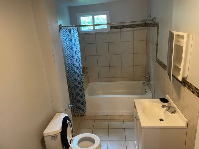 Photo - 130 Bartram Ave