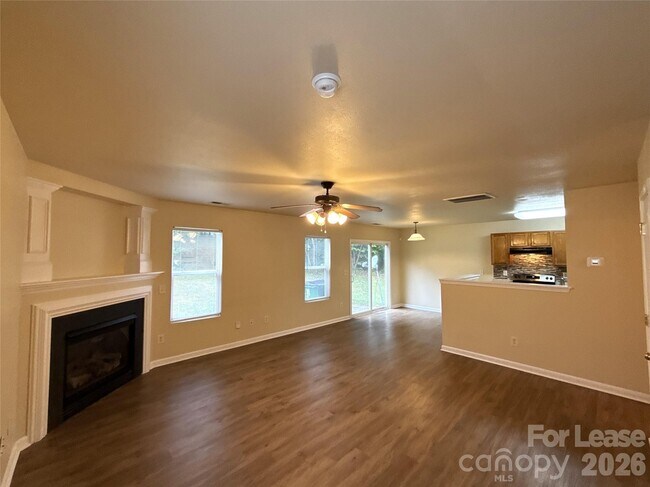 Photo - 6831 Sunman Rd