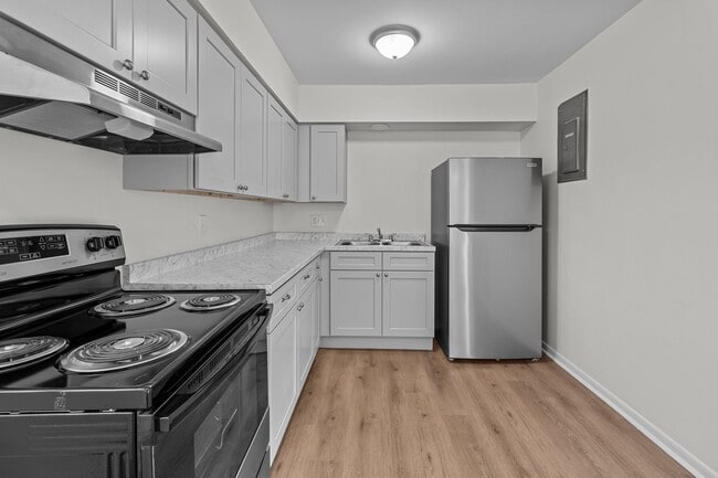 Photo - 121 Heath Street