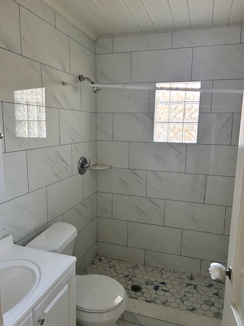 Photo - St Petersburg, 2/1 SFH Fenced yard