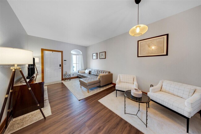 Photo - 5625 NW 112th Path