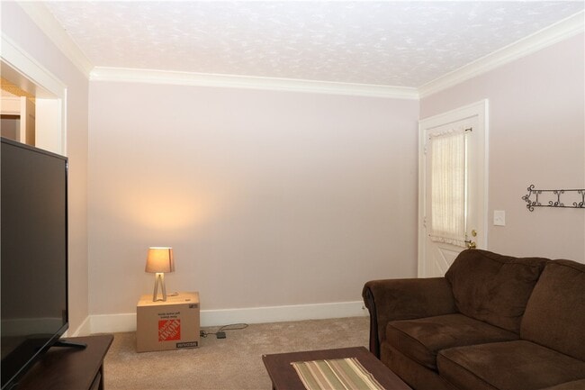 Photo - 195 Brookridge Dr