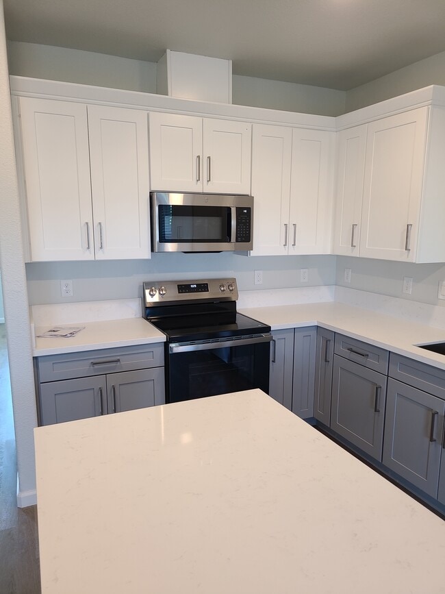 Photo - 8167 Weeping Willow Ln