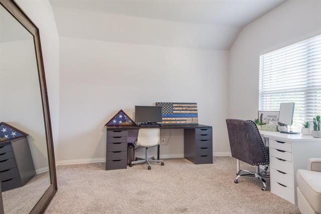 Photo - 2911 Teak Dr