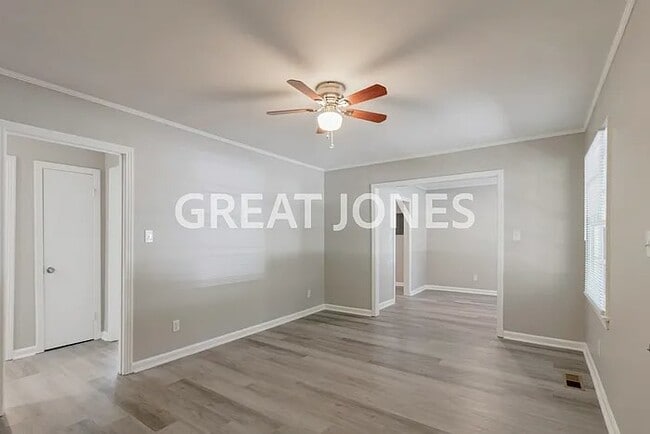 Photo - 142 Briardale Ave