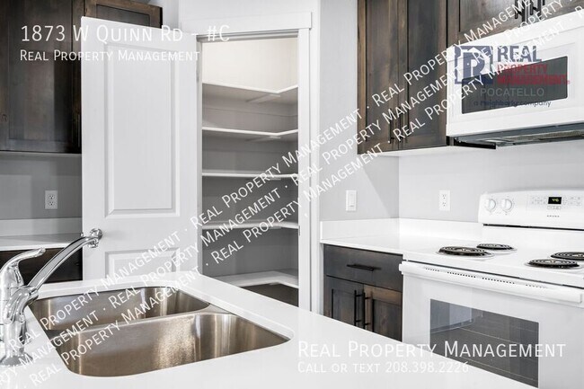 Photo - 3 Bedroom 1 Bath Apartment Unidad #C