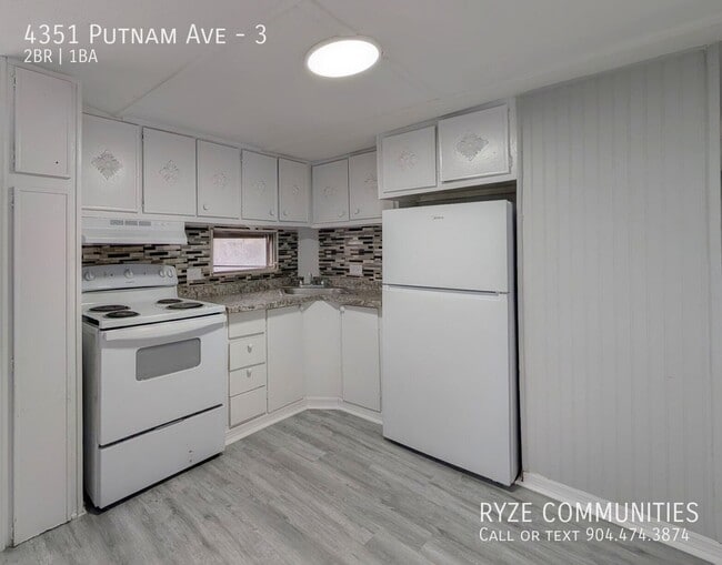 Photo - 4351 Putnam Ave