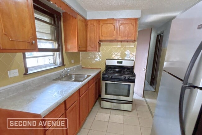 Photo - 11800 S Vincennes Ave