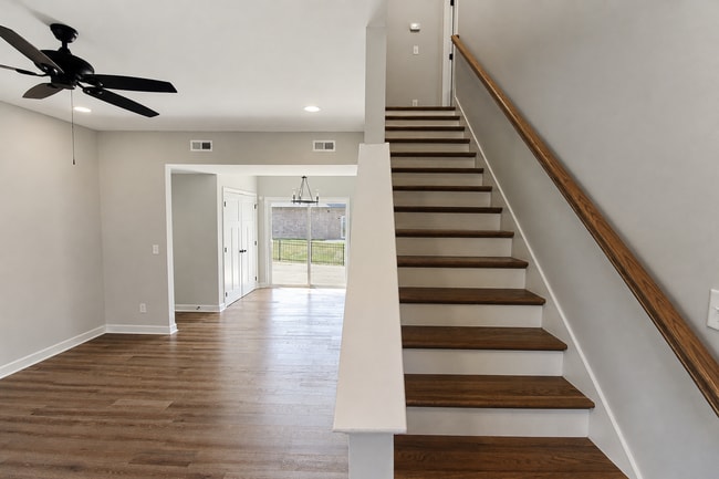 Photo - 1429 Village Lp