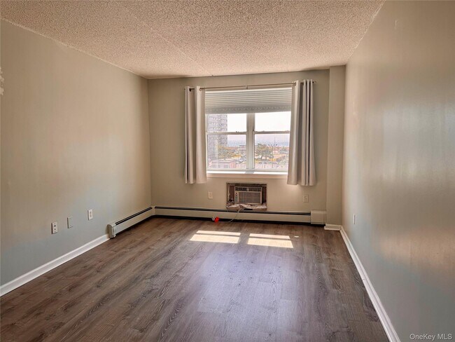Photo - 79-14 Rockaway Beach Blvd Unit 4L
