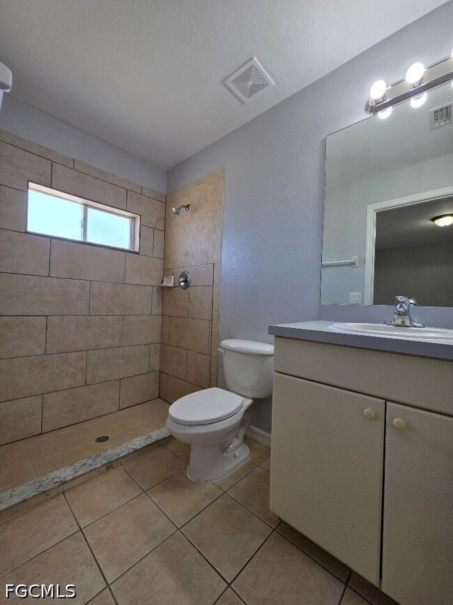 Photo - 2419 Joe Ave S