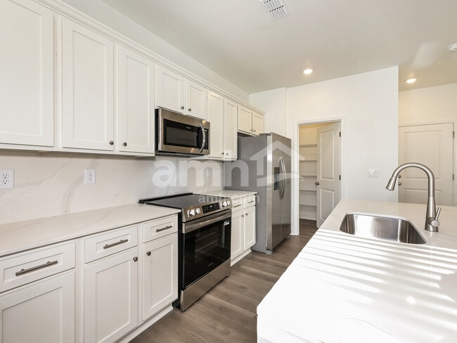 Photo - 1539 Aquamarine Dr