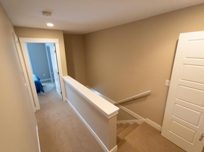 Photo - 2 bedroom in Kitimat BC V8C 2N9