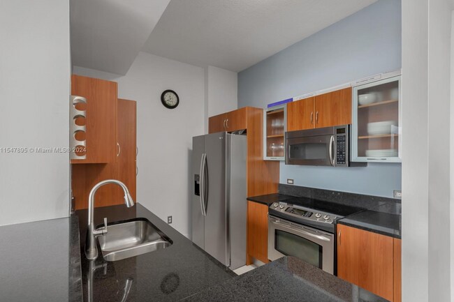 18800 NE 29th Ave Unit PH15