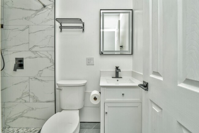 Photo - 9A Ruthven St Unit 2