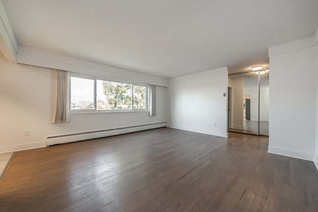 Photo - Rockridge Apartments