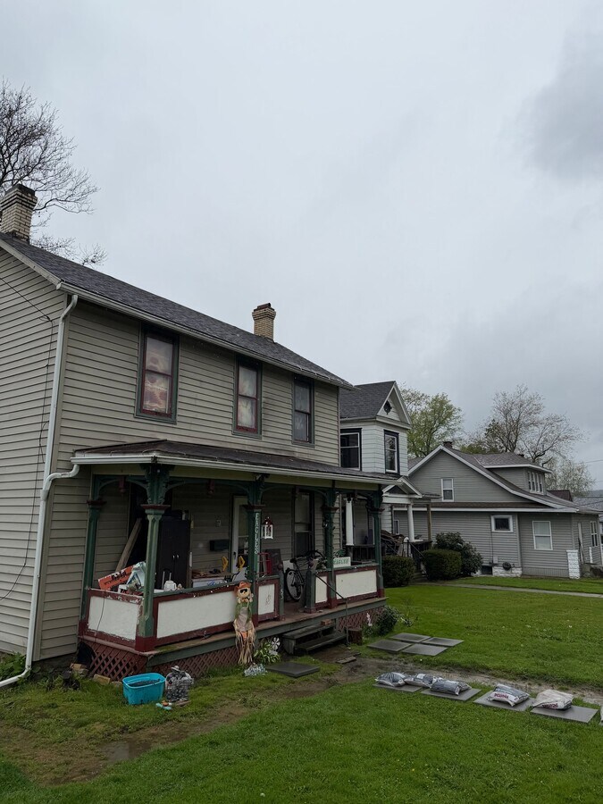 Photo - 153 E Bissell Ave
