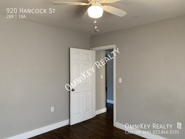 Photo - 920 Hancock St