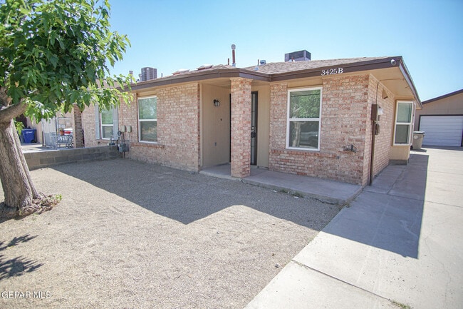 Building Photo - 3425 Risner Pl