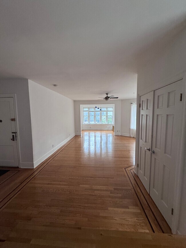 Photo - 315 S 46th St Unidad 1