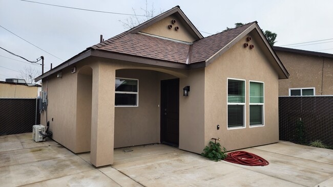 Building Photo - 1659 Bullard Ave.