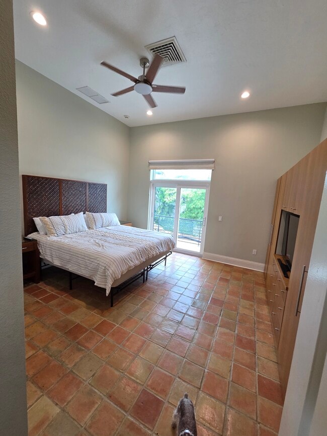 3985 Roberts Point Rd Unit Siesta Key Apartment