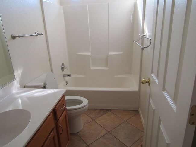 Photo - 1212 Serinna Ct