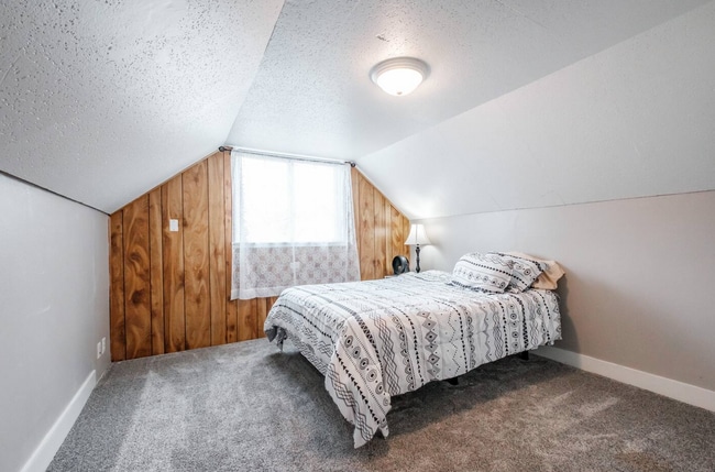 Photo - 1408 Lawrence St