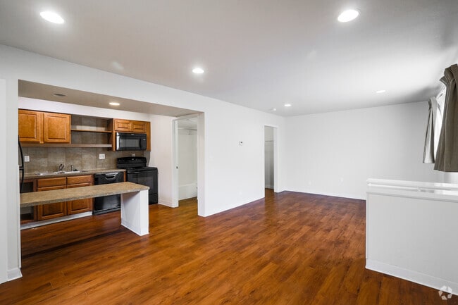 Studio - 464SF