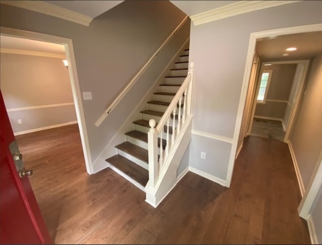 Front Main Stairs - 8123 Anniston Cv