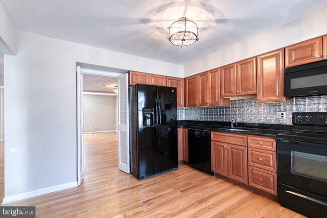 Photo - 3 Salthill Ct