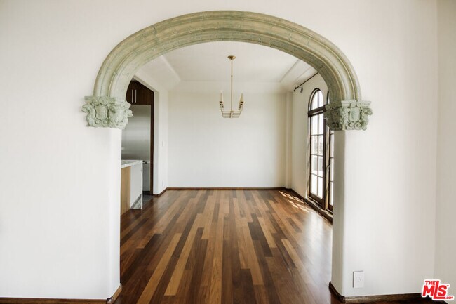 Photo - 1302 N Sweetzer Ave Unidad 601 Rental