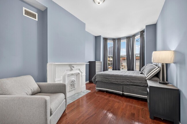 Photo - 447 Mercer St Unit 1