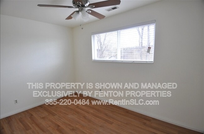 Photo - 740 Irving St