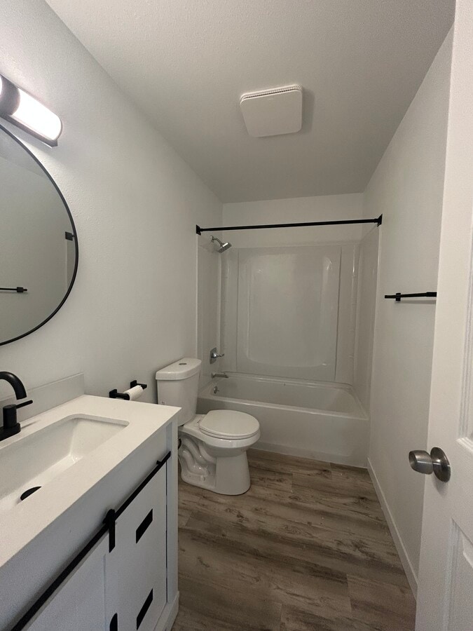 Photo - 1710 Muldoon Cir Unidad 2
