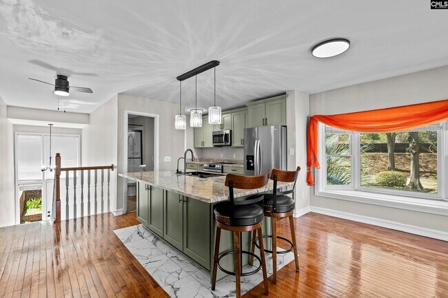 Photo - 1 Low Hill Ln