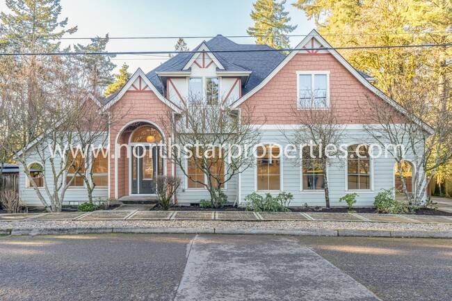 Beautiful Newer SW Portland Home With Huge... - Beautiful Newer SW Portland Home With Huge...