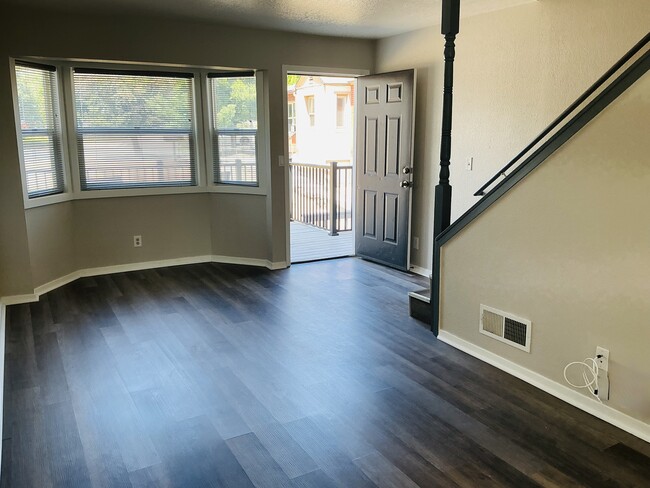 Photo - 922 Plumas St Unit 2