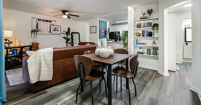 Model-Dining-Room-01-The-Hills-Northview-Harrisonburg-VA-4 - The Hills Northview Apartments