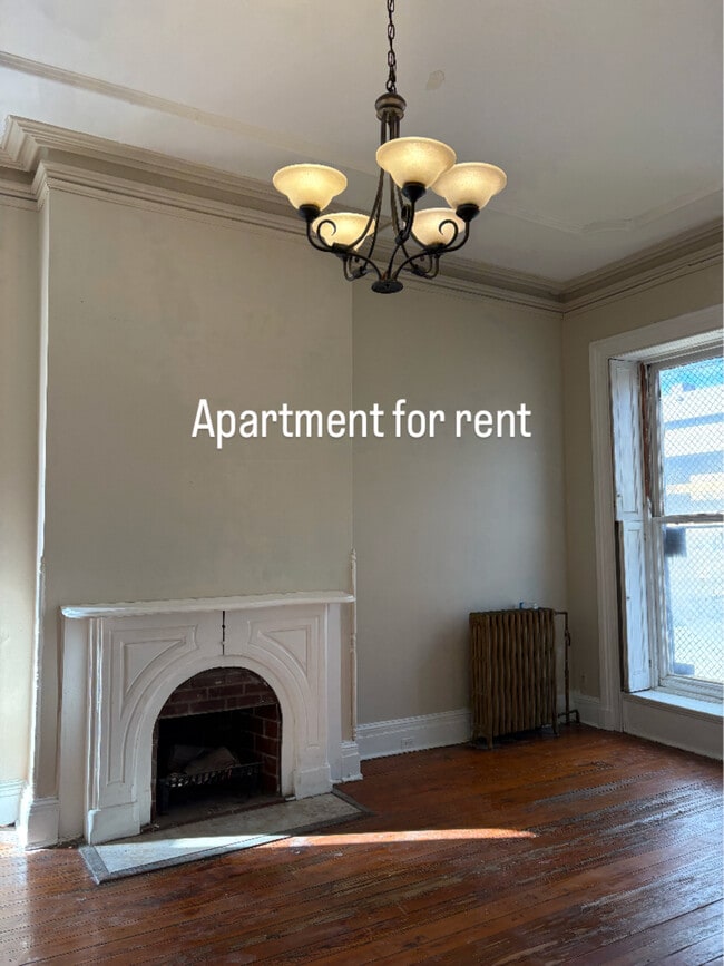 Photo - 1327 W Fayette St