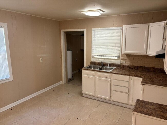 Photo - 3624 Sunrise St