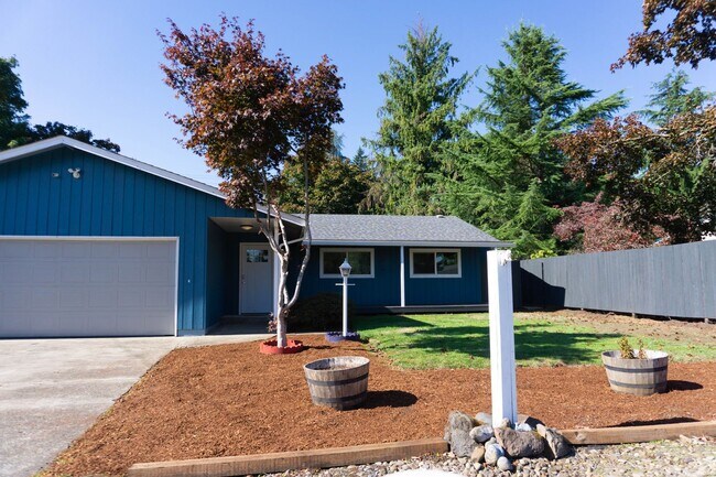 Photo - Three Bedroom with a Den Home For Rent