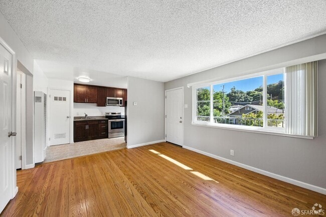 Building Photo - 1543 Berrellesa St Rental