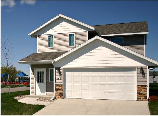 Photo - Emerald Crossing Apartments