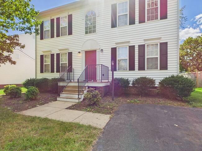Photo - 6911 Staunton Ave