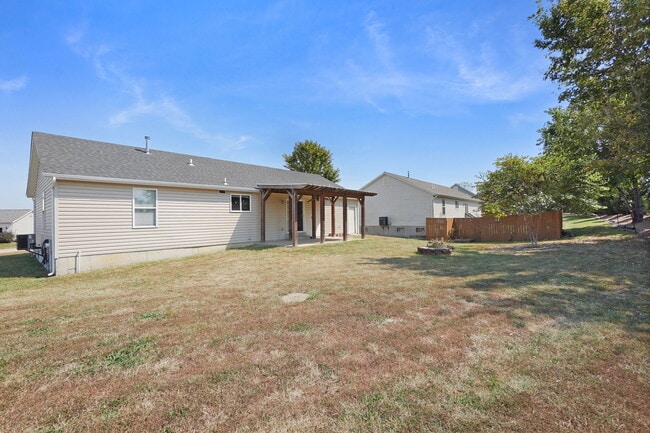 Photo - 128 Brookshire Creek Dr