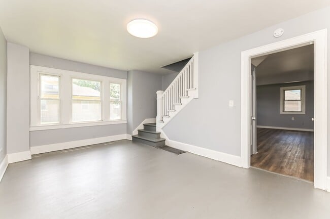 Photo - 1501/1503 Clifton Ave Unidad 1503